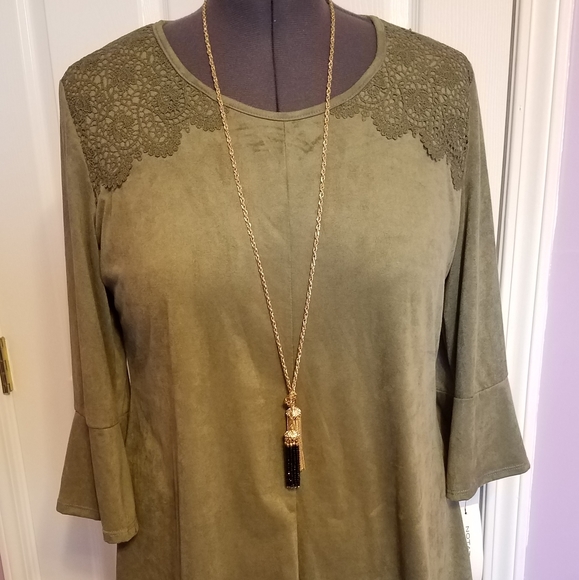 Sage Green 3/4 Sleeve Blouse with Lace Detail - Picture 1 of 8